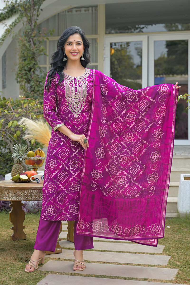 purple silk blend bandhani embroidered straight kurta trousers with dupatta pkskd3108
