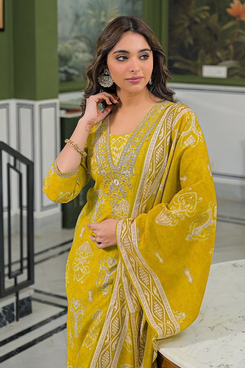 yellow viscose ikat printed straight kurta trousers with dupatta pkskd3149