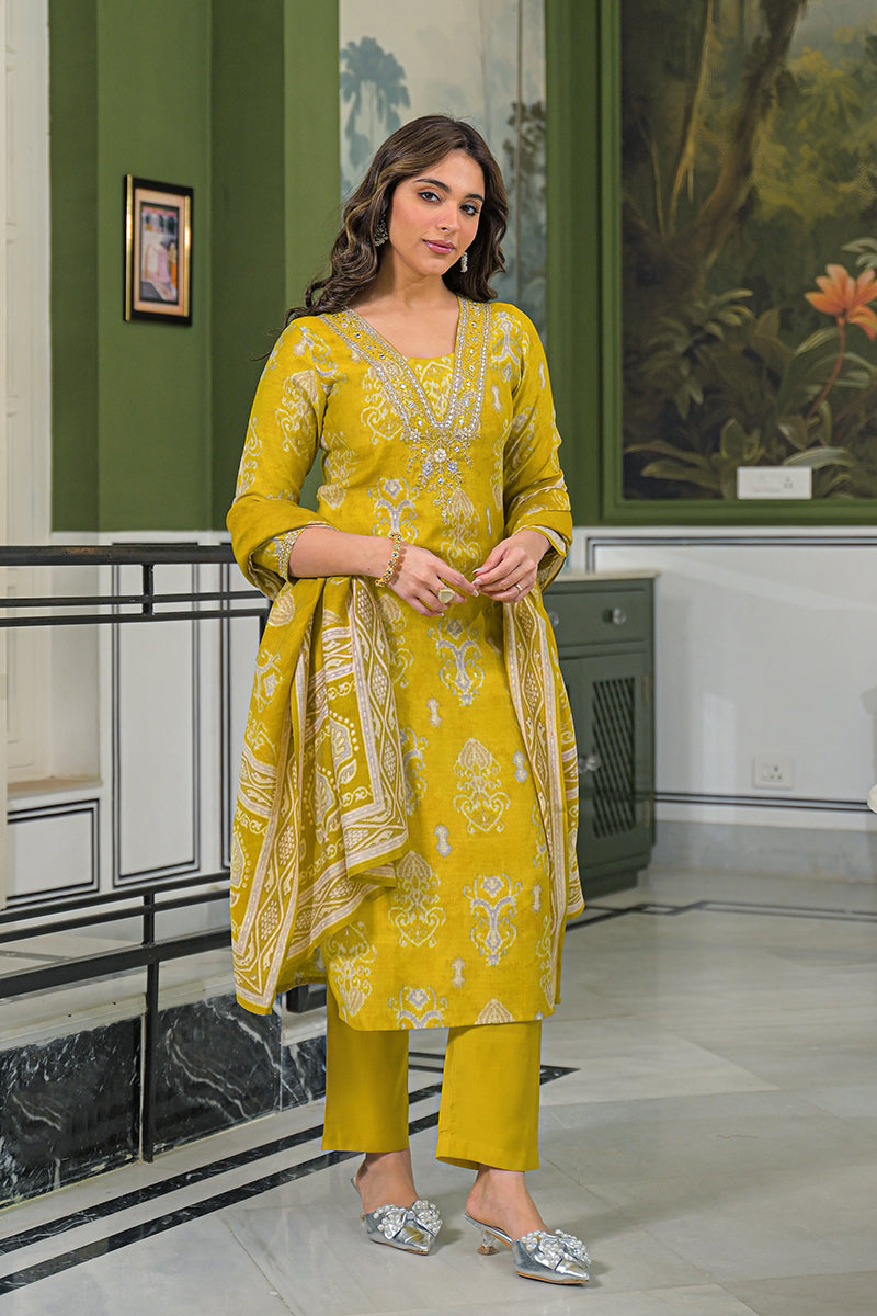 yellow viscose ikat printed straight kurta trousers with dupatta pkskd3149