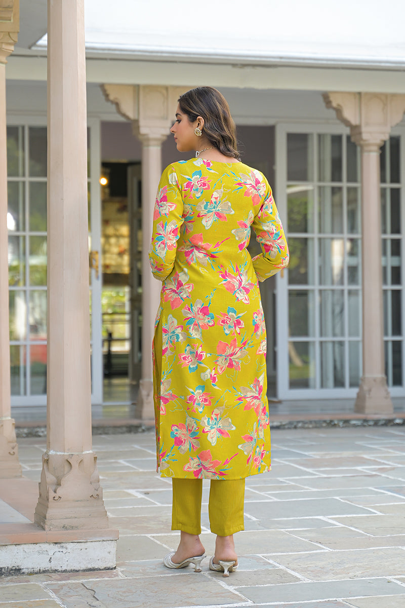 yellow viscose floral printed straight kurta trousers with dupatta 
