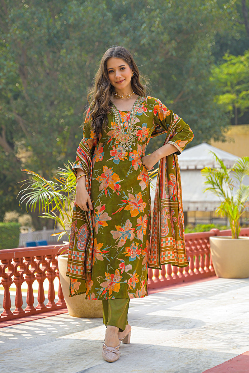 green-viscose-floral-printed-straight-kurta-trousers-with-dupatta-pkskd3154