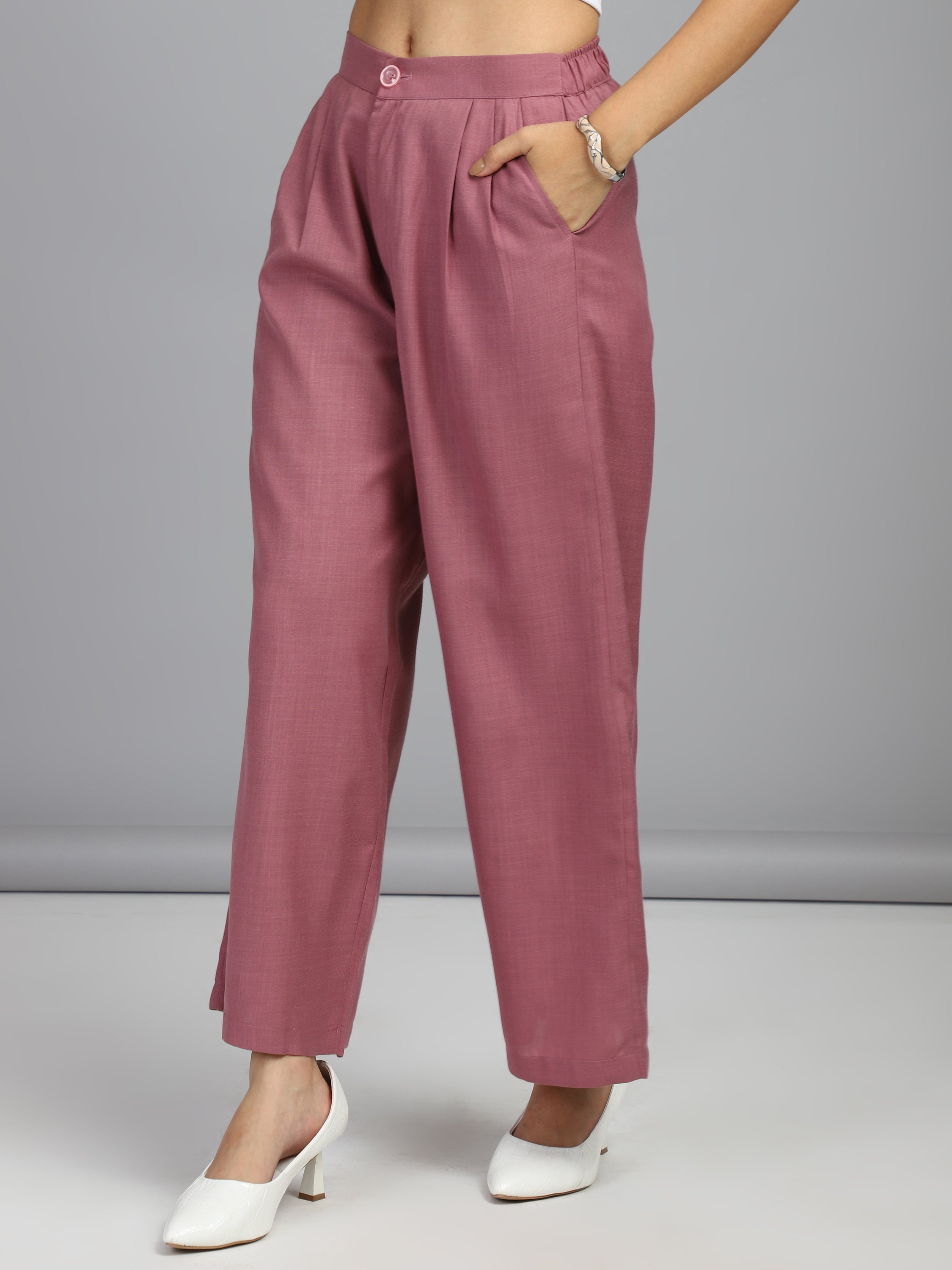 relaxed straight fit high rise pleated trousers