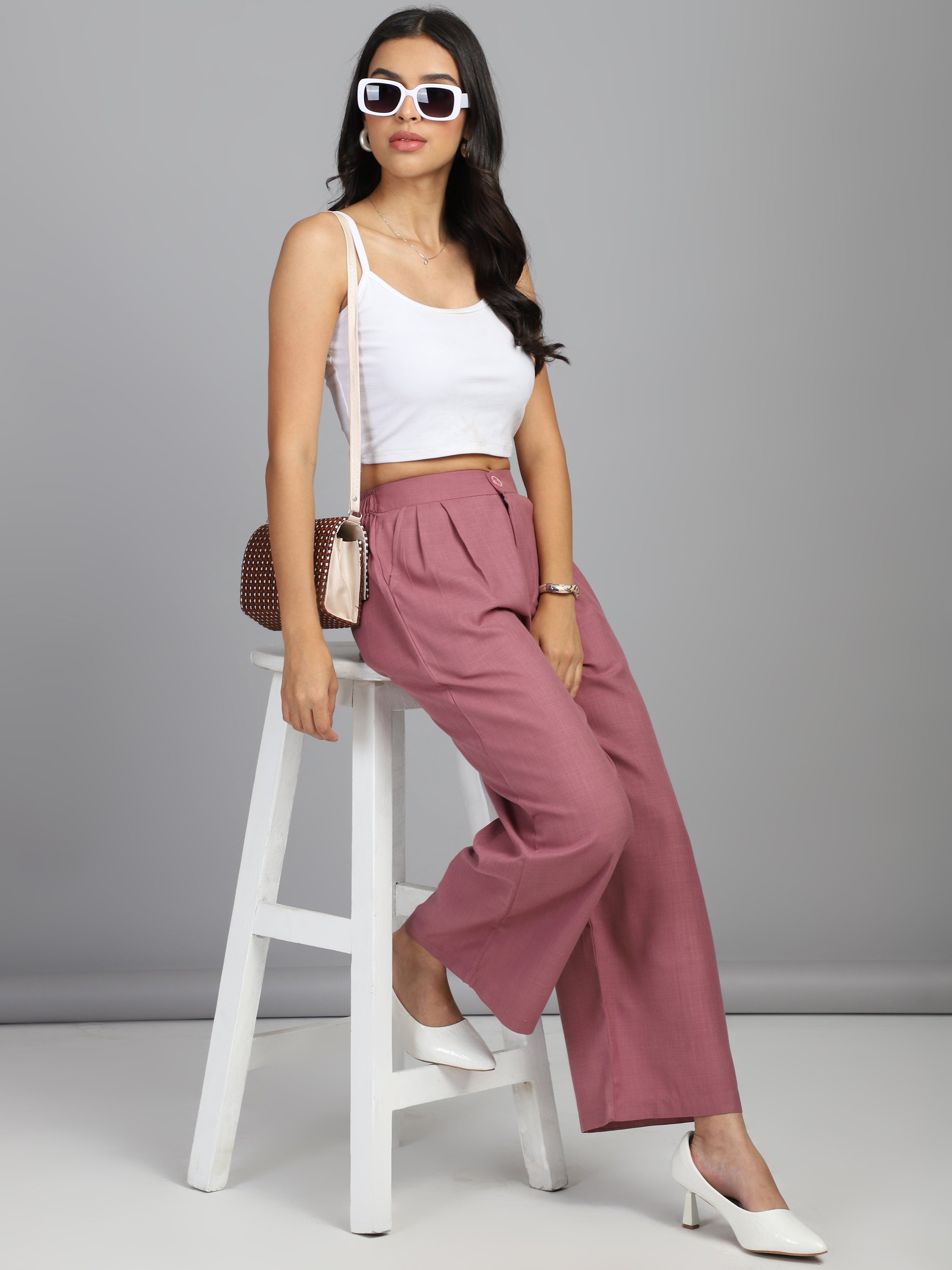 relaxed straight fit high rise pleated trousers