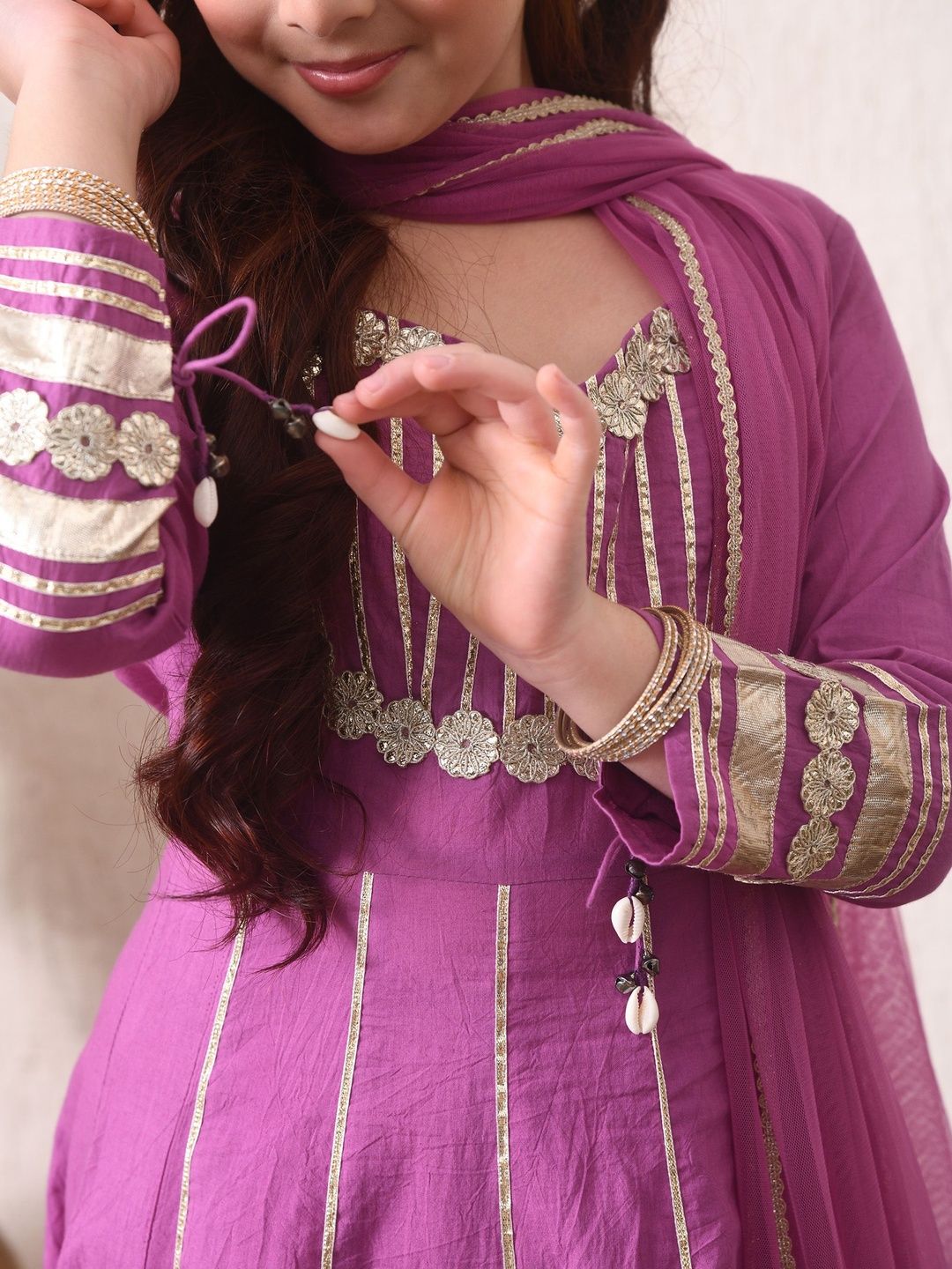 Girls Purple Embelished Kurta Set with Dupatta ILKSD57