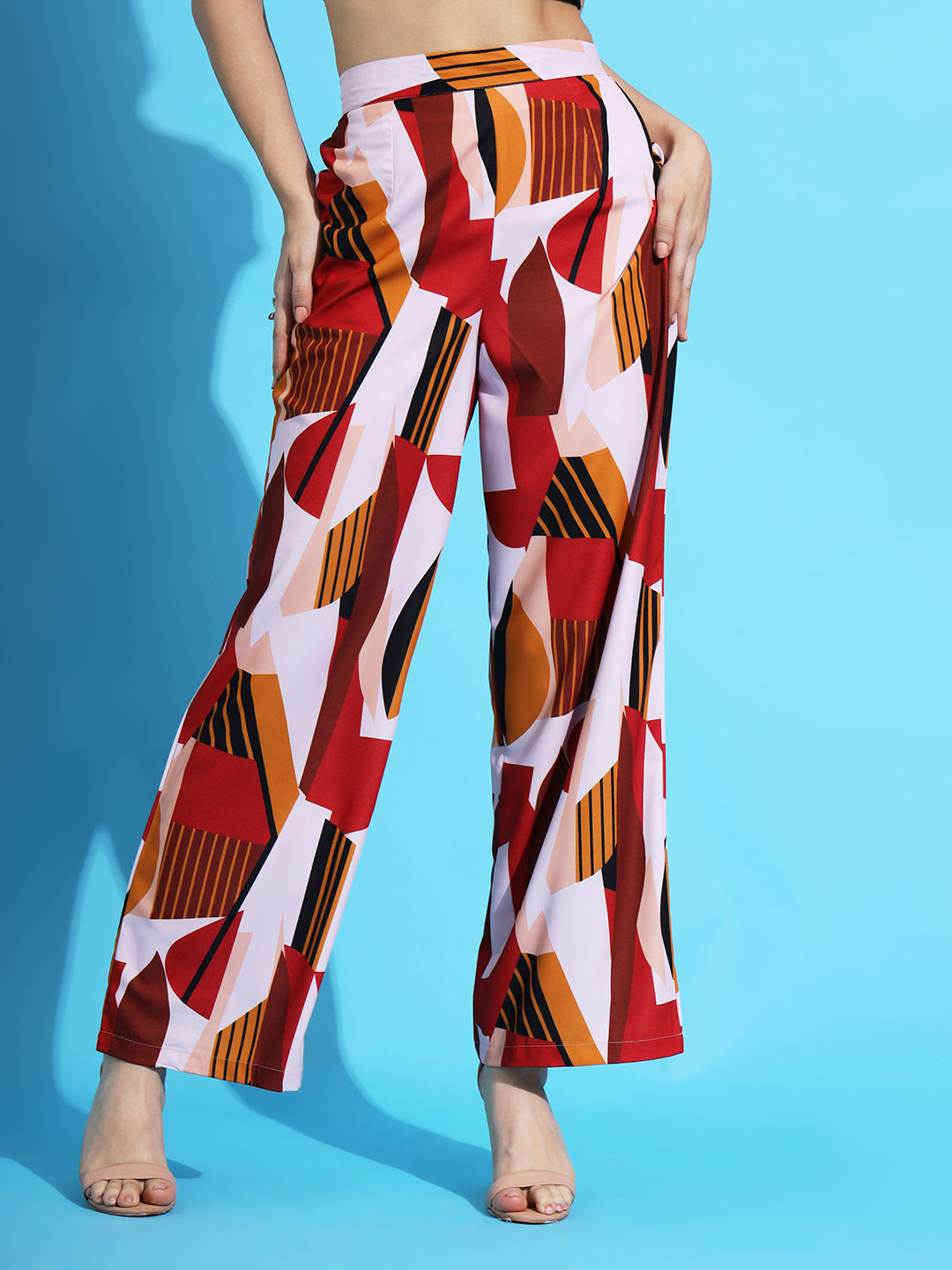 solid high rise geometric printed trousers