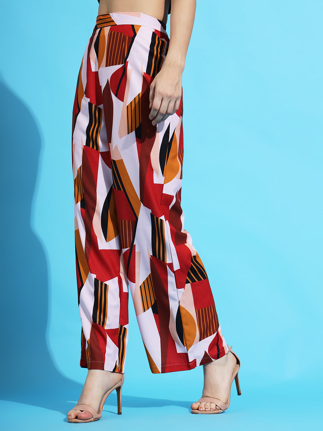 solid high rise geometric printed trousers