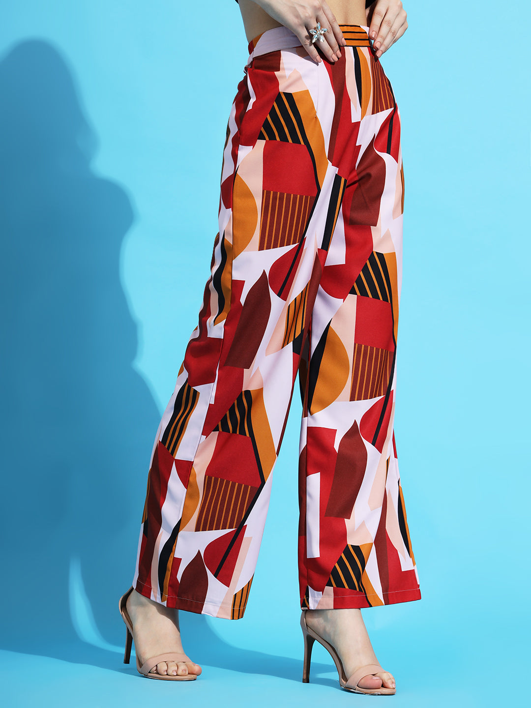 solid high rise geometric printed trousers