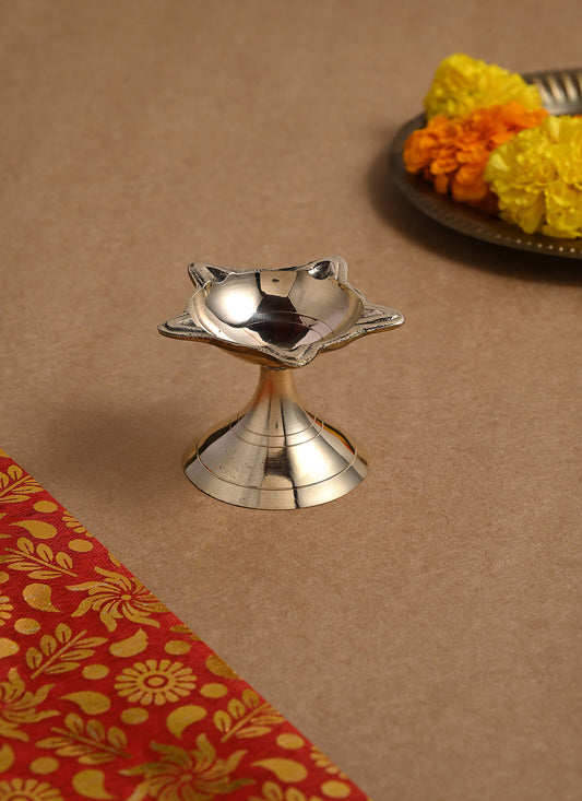 Brass Diya Sp Divi Gold 5.5Cm 1 Piece