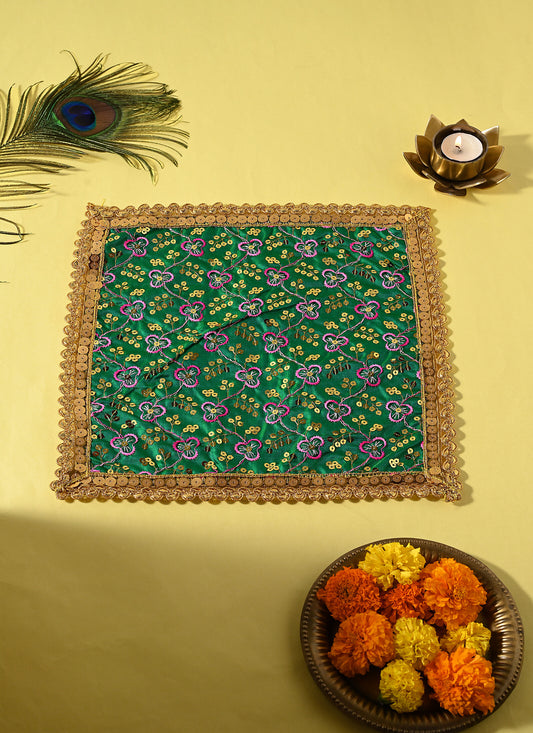Chunri Trefoil Green 12x12 Inches