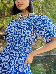 Women Blue & White V-Neck Puff Sleeves Midi Dress