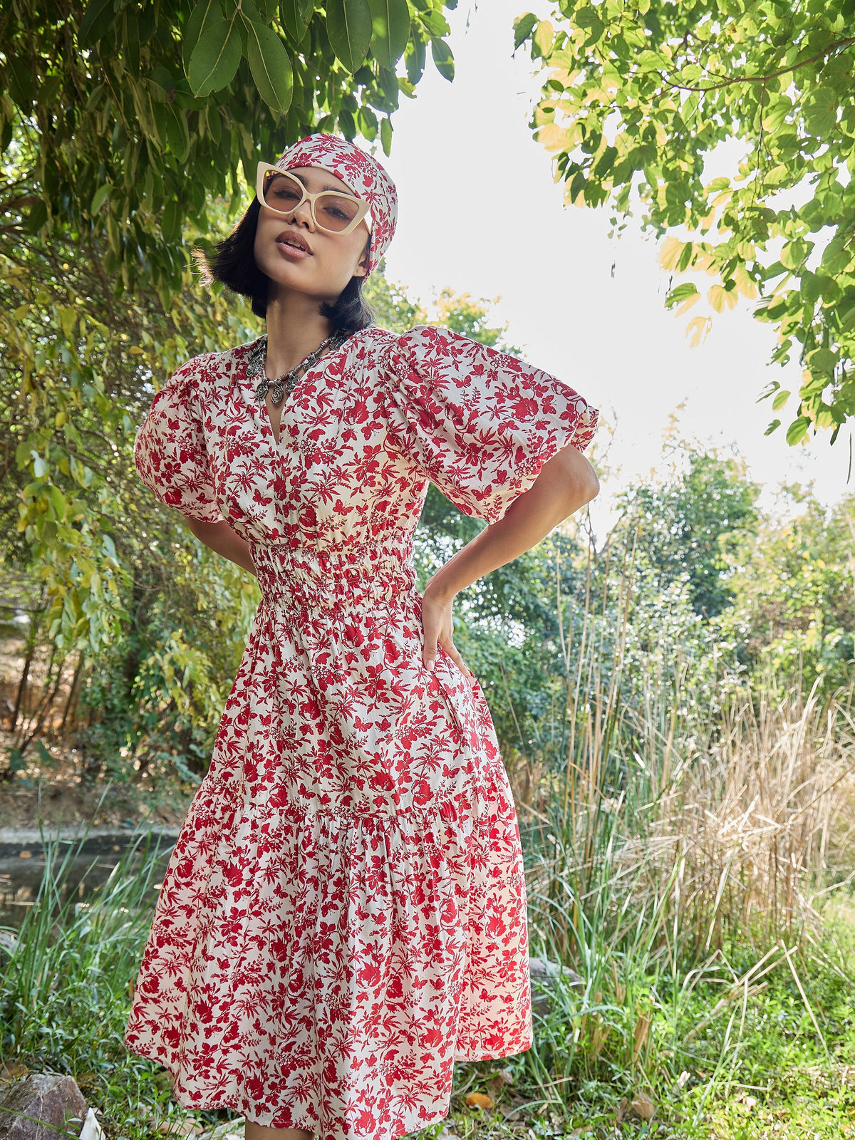 Women White & Red V-Neck Puff Sleeves Midi Dress