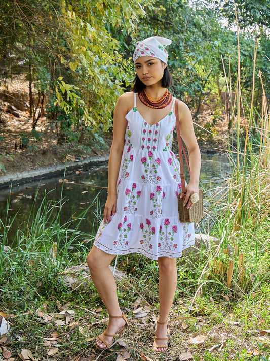 Women White Floral Strappy Short Tiered Dress
