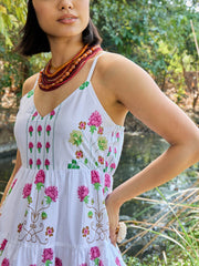 Women White Floral Strappy Short Tiered Dress