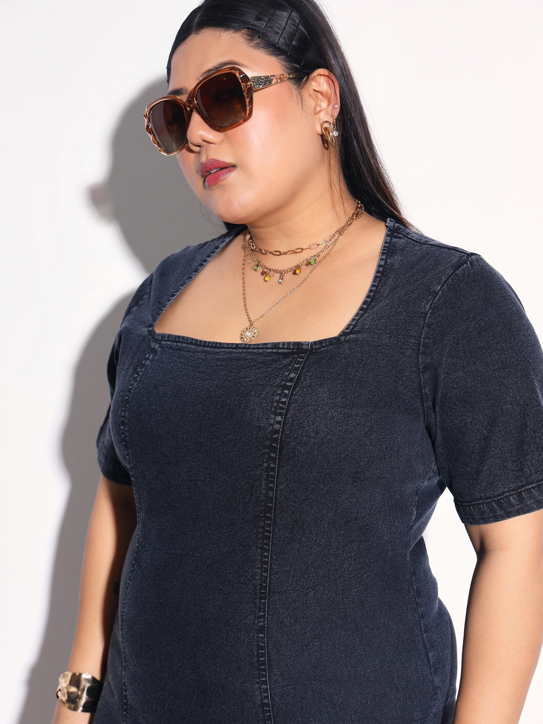 Black Denim Wash Short Sleeves Bodycon Dress SASSAFRAS Curve