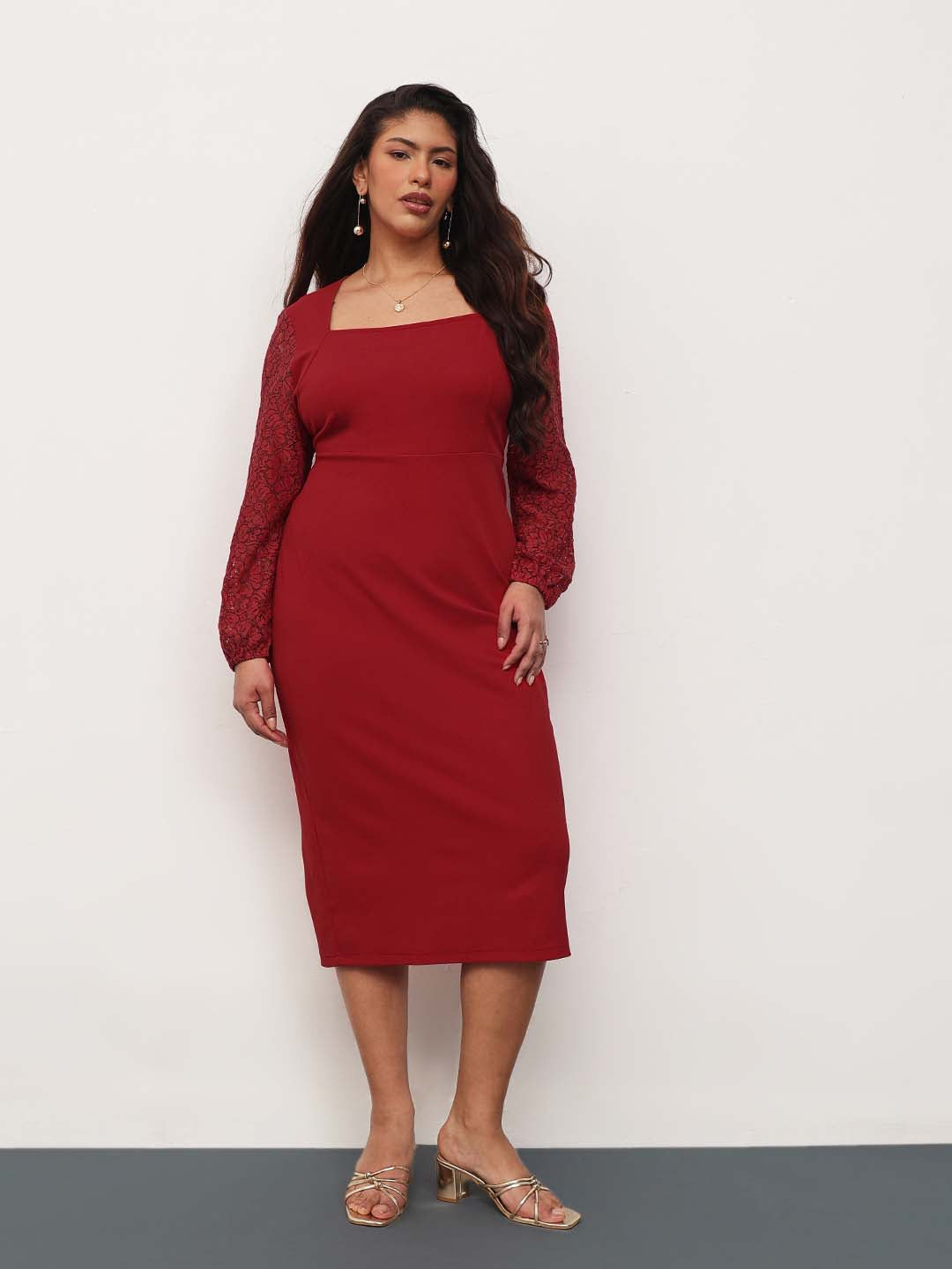 Women Red Square Neck Lace Sleeves Bodycon Midi Dress
