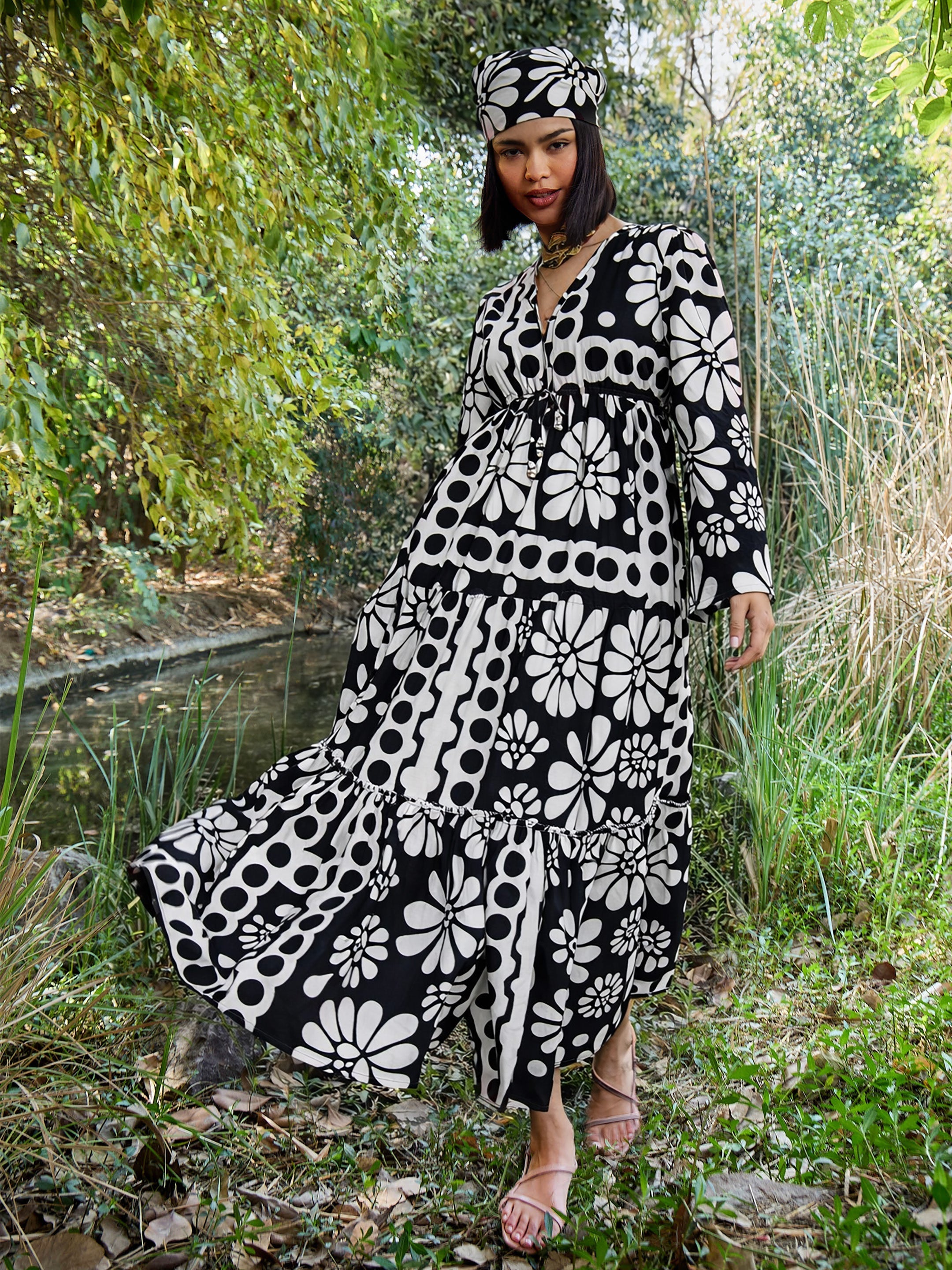 Women Black & White Floral V Neck Waist Tie Knot Maxi Dress