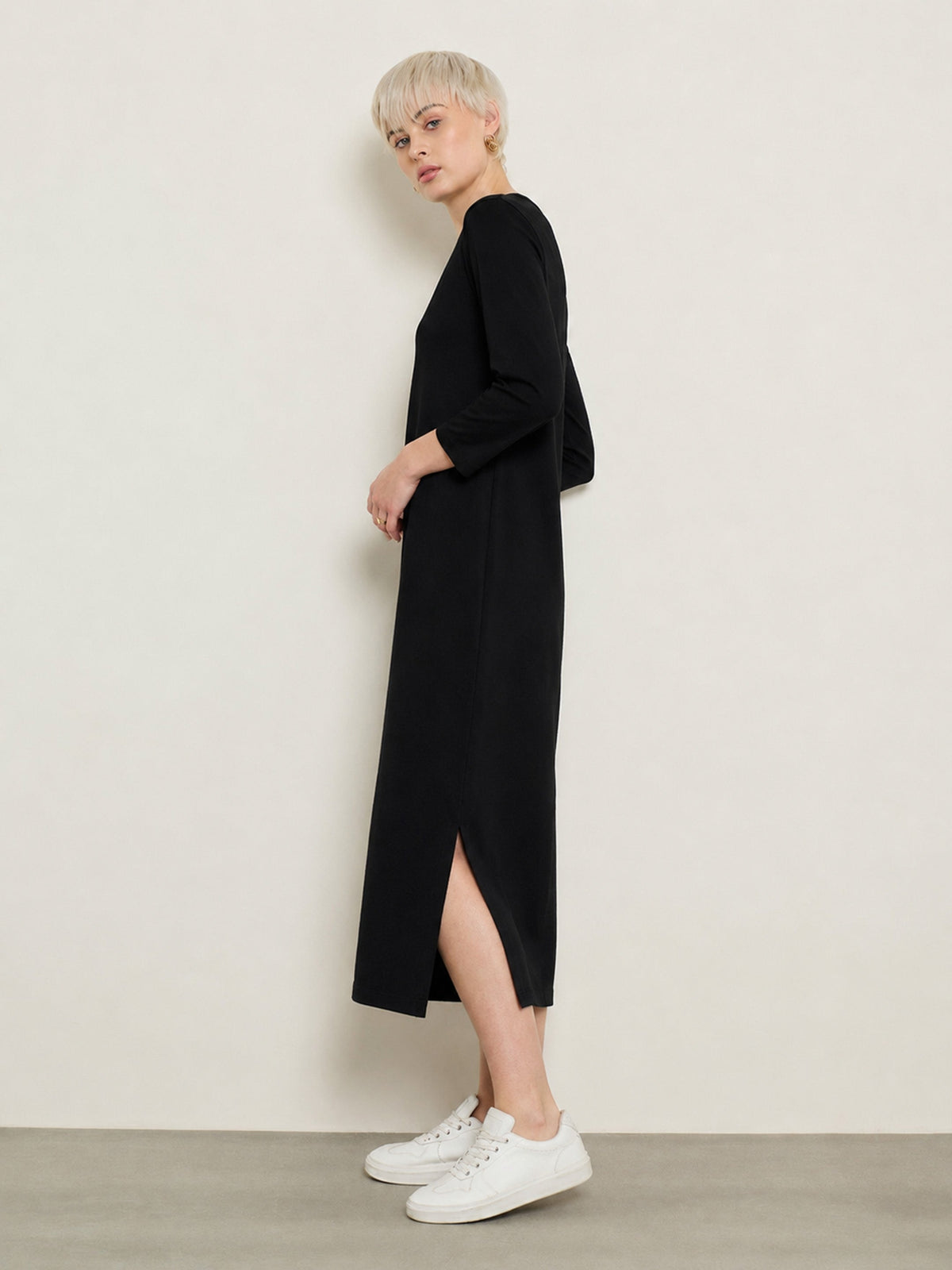 Black Long Sleeves T-Shirt Maxi Dress-SASSAFRAS BASICS