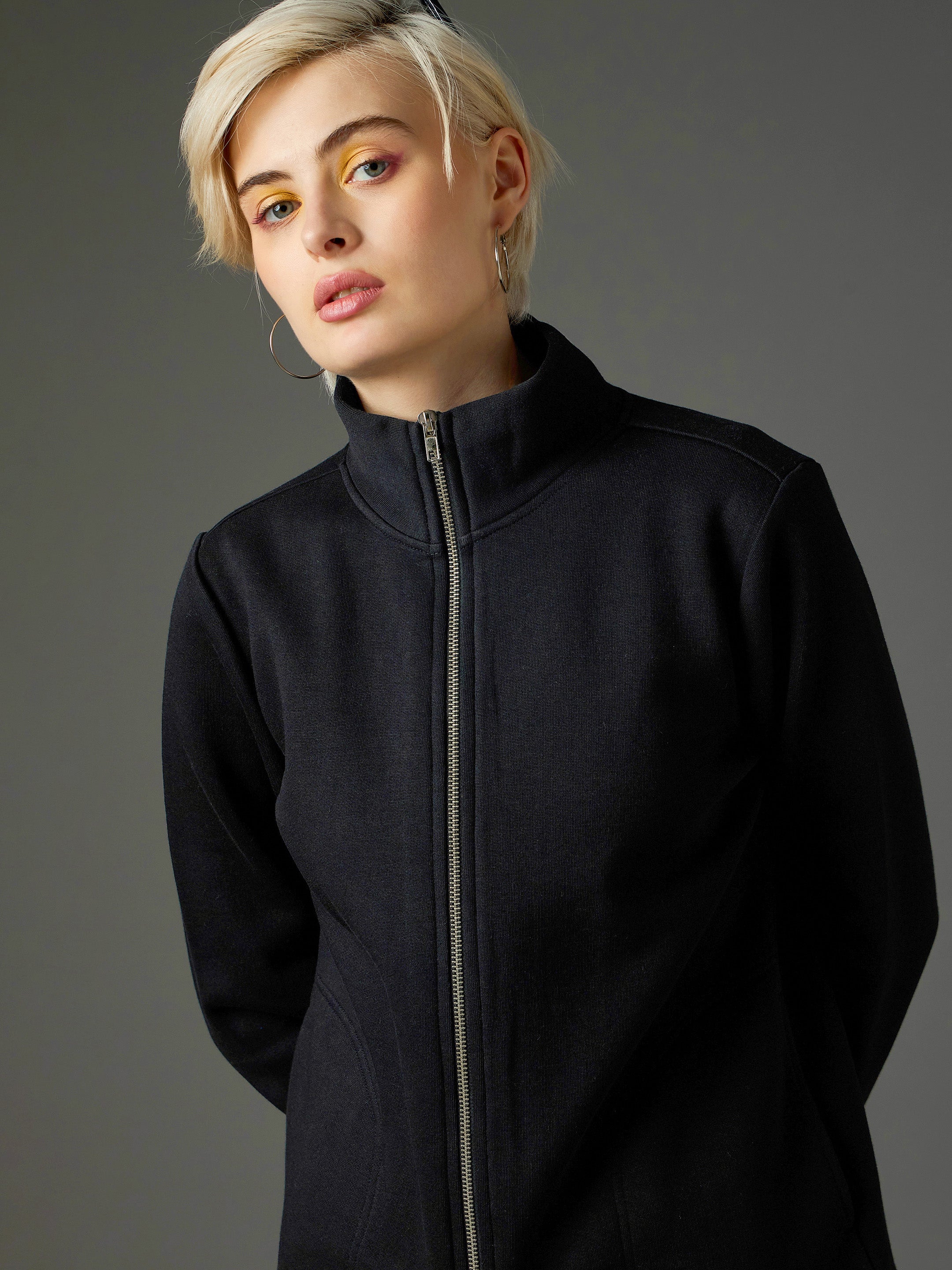 Black Fleece Front Zipper Jacket SASSAFRAS