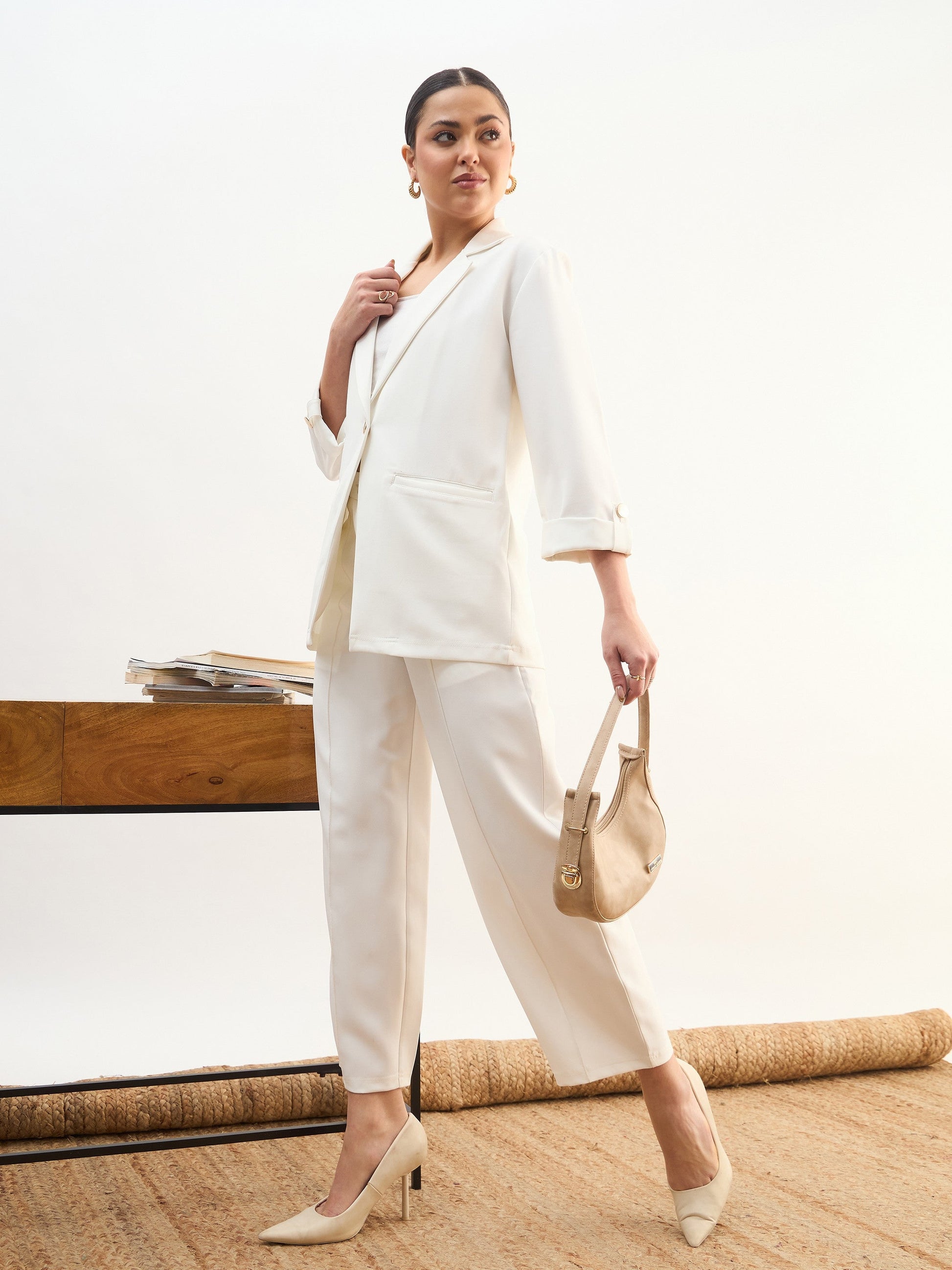White Front Button Notch Collar Blazer-SASSAFRAS worklyf