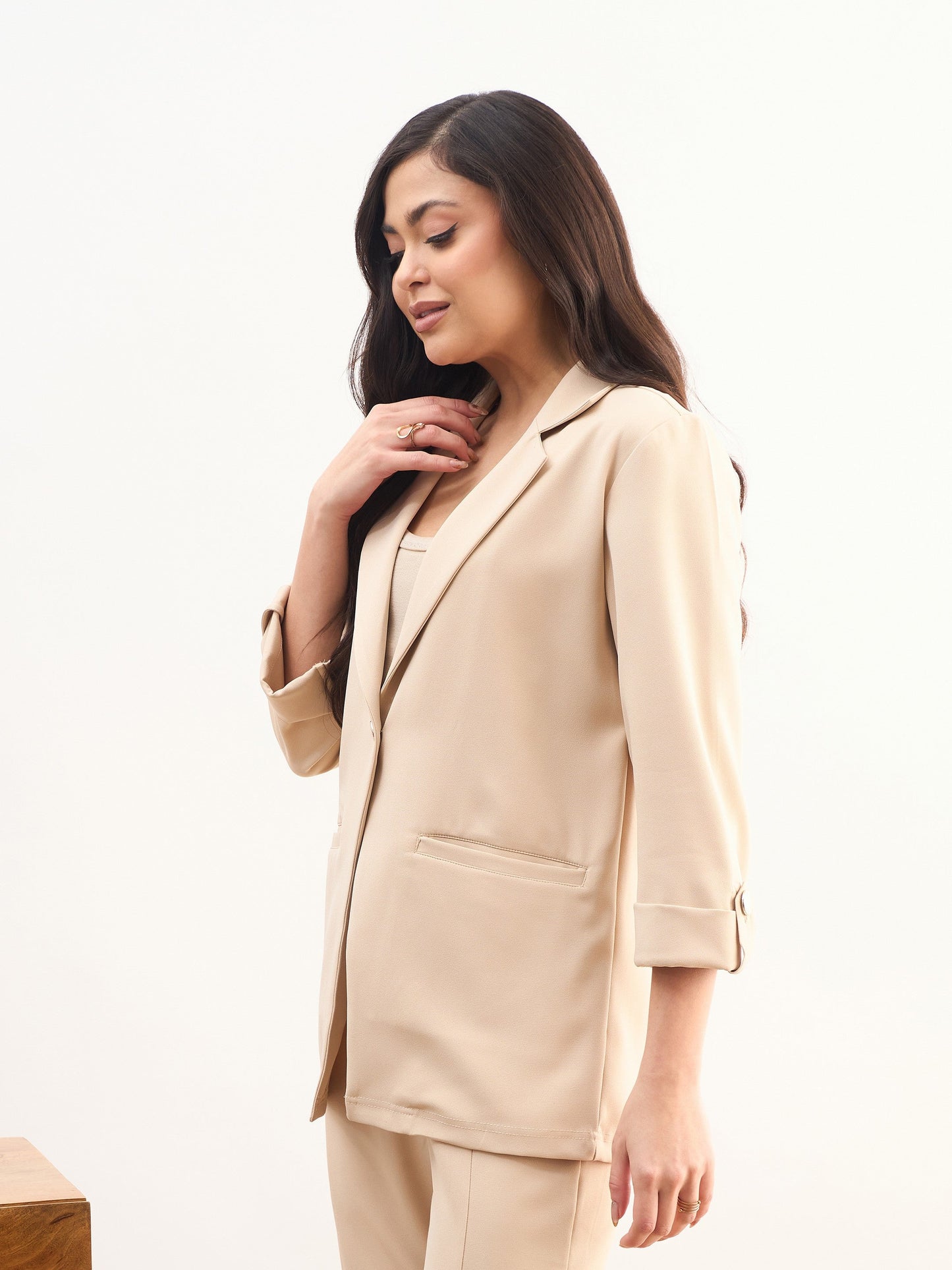Beige Front Button Notch Collar Blazer-SASSAFRAS worklyf