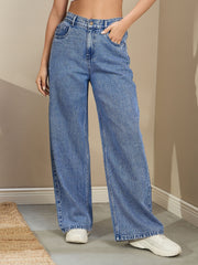 Women Blue Wash High Waist Straight Fit Jeans
