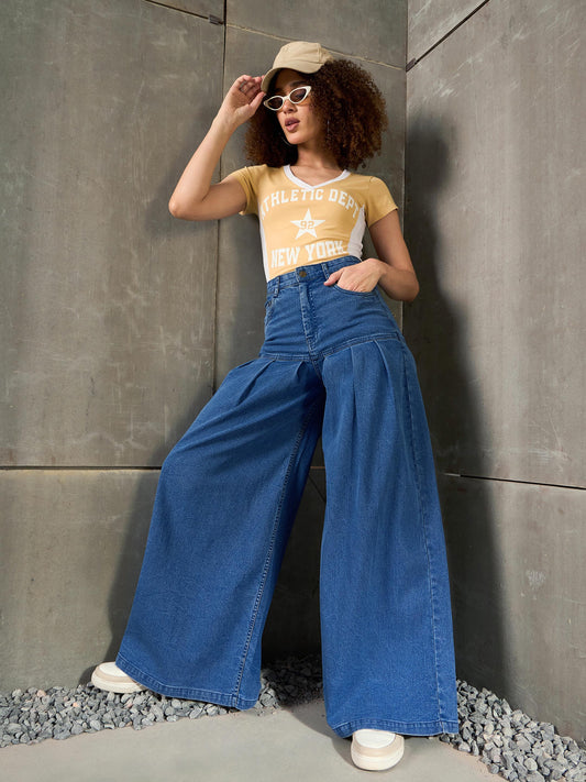 Women Blue Washed Pleated Flared Jeans