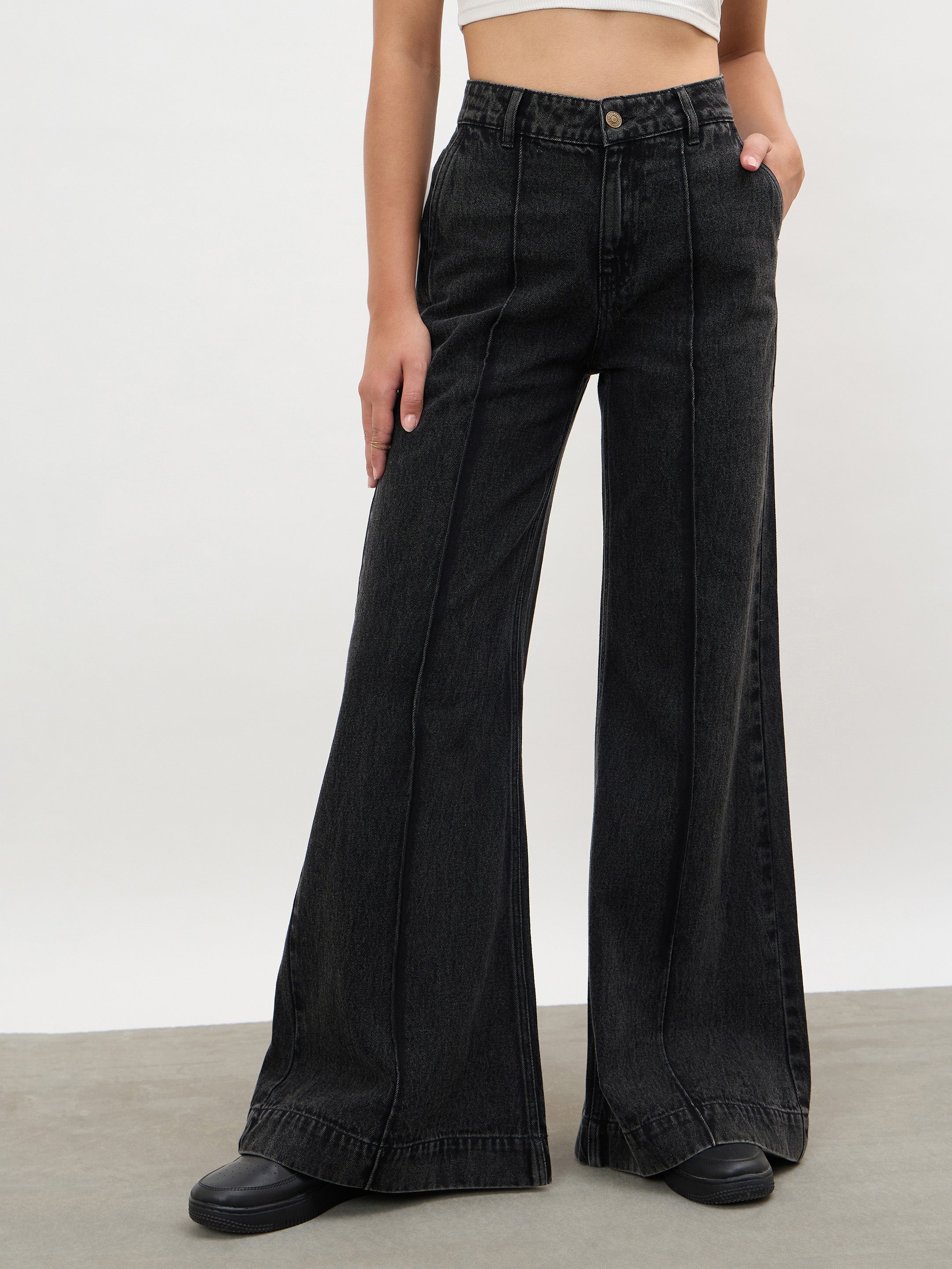 Women Black Wash Front Seam Bell Bottom Jeans
