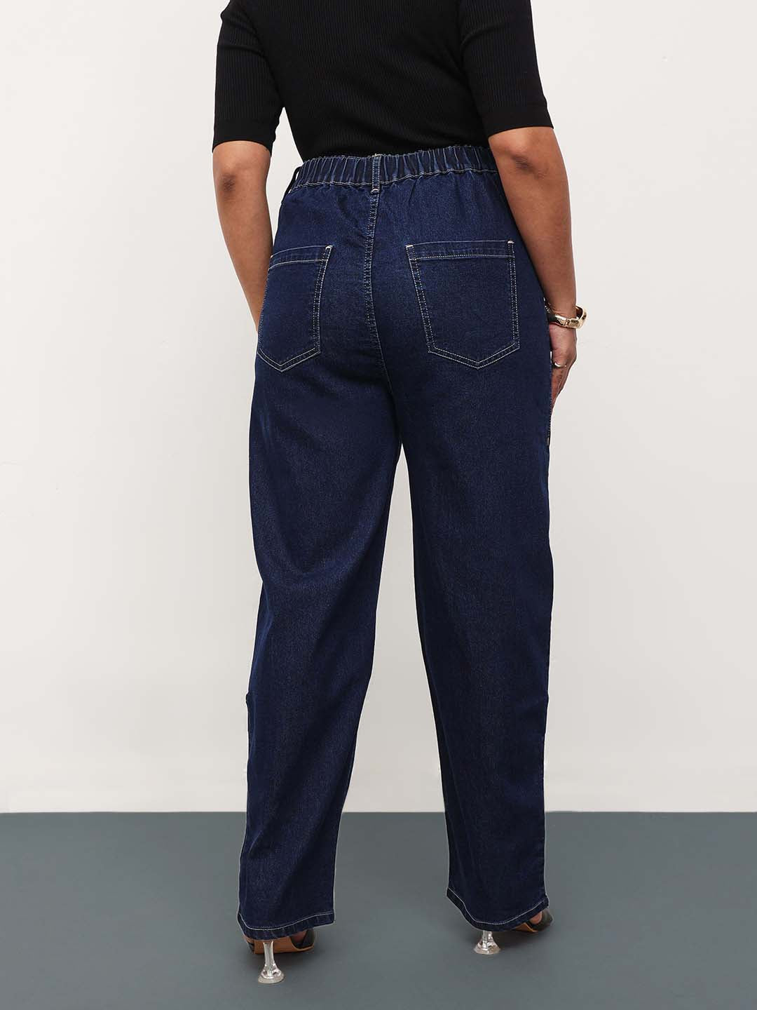 Women Navy Blue Denim Hem Pocket Tapered Fit Jeans