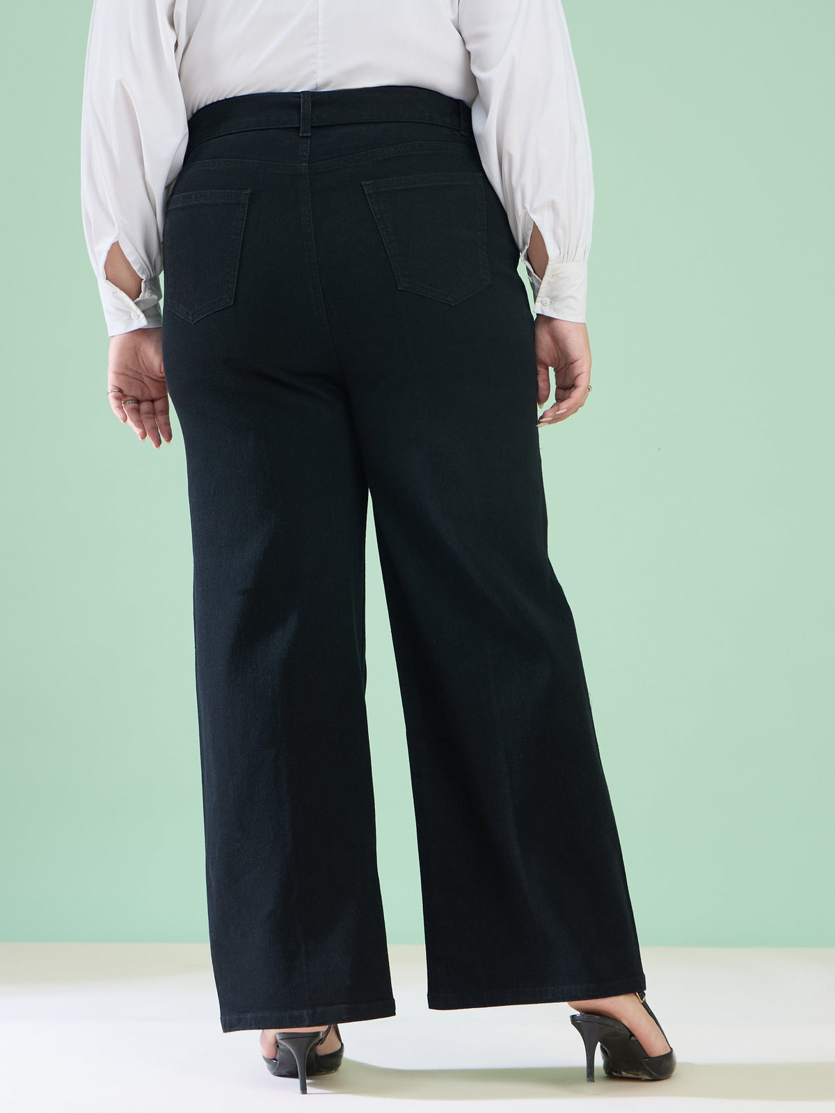 Black Denim Straight Fit Jeans-SASSAFRAS Curve