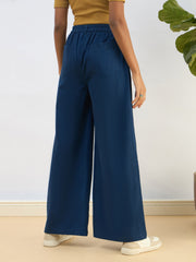 Women Blue Twill Mid Rise Flared Pants