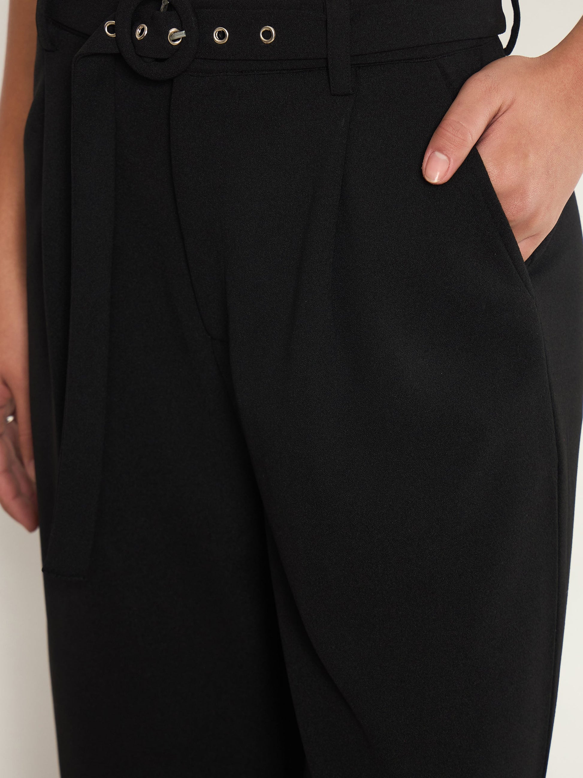 Black Front Pleated Belted Straight Pants SASSAFRAS