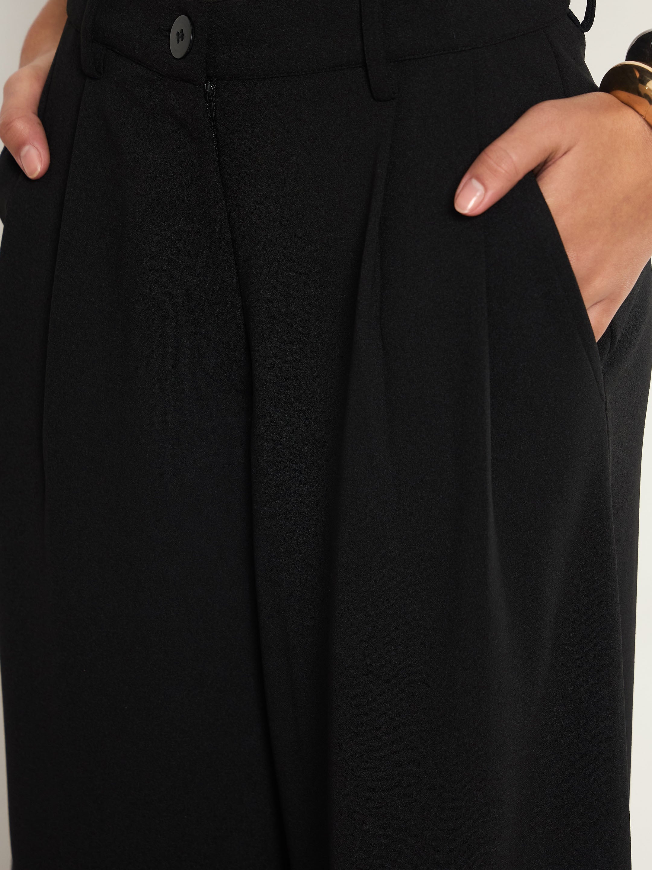 Black Front Pleated Wide Leg Straight Pants SASSAFRAS