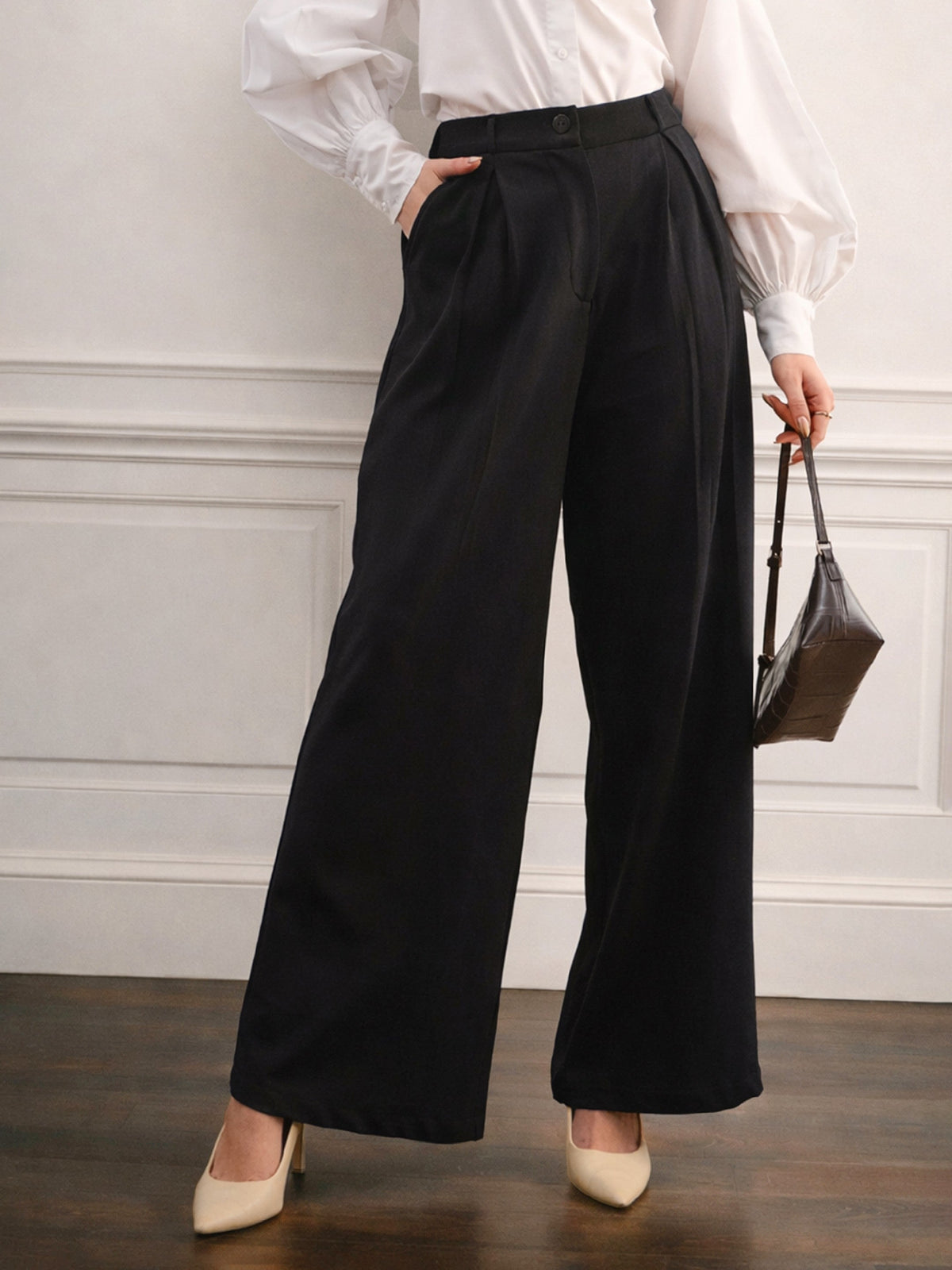 Black High-Rise Inverted Box Pleat Pants-SASSAFRAS worklyf