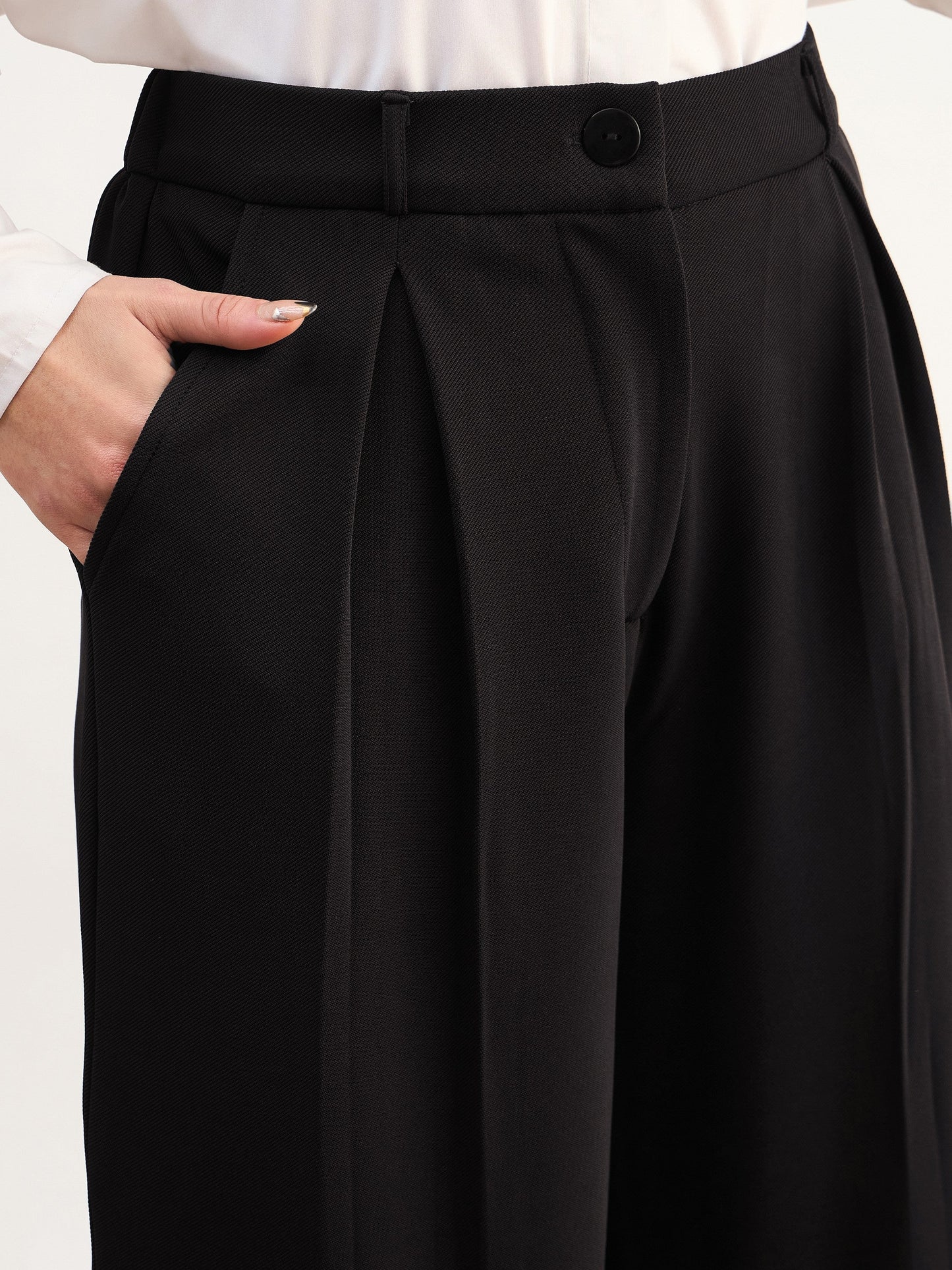 Black High-Rise Inverted Box Pleat Pants-SASSAFRAS worklyf
