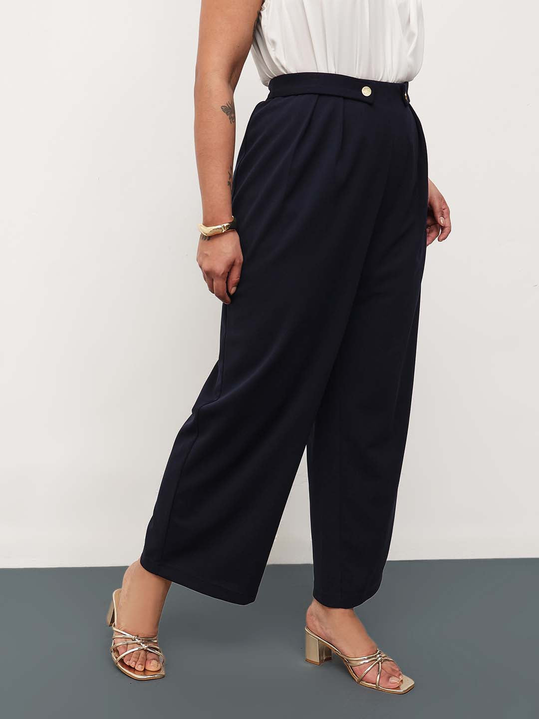 Women Navy Front Pleated Straight Pants