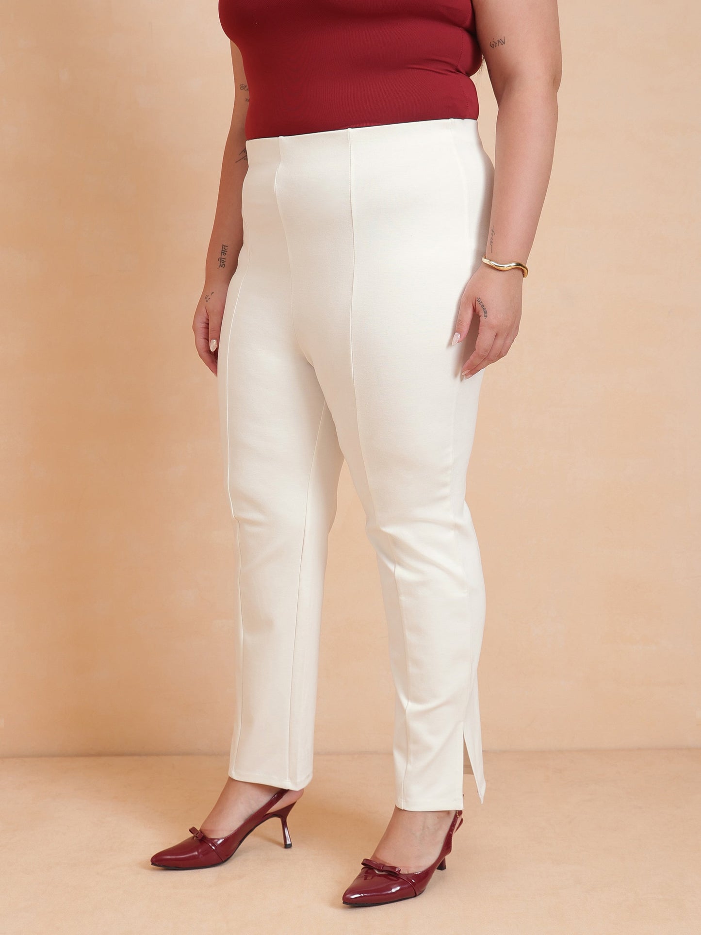 White Roma Side Slit Jegging-SASSAFRAS Curve