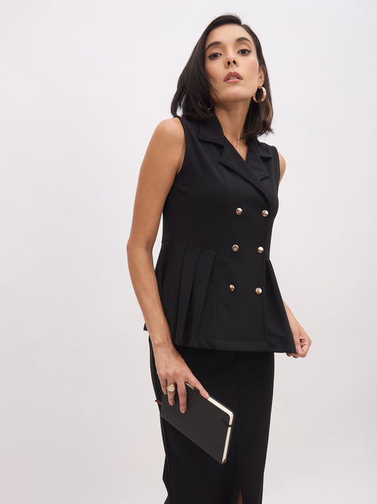 Women Black Sleeveless Notched Button Top With Skirt