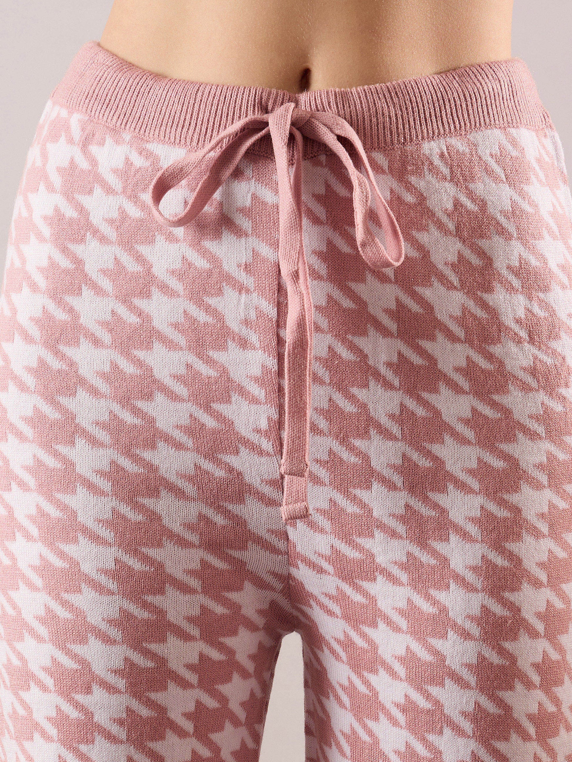 pink white houndstooth v neck sweater with joggers sassafras