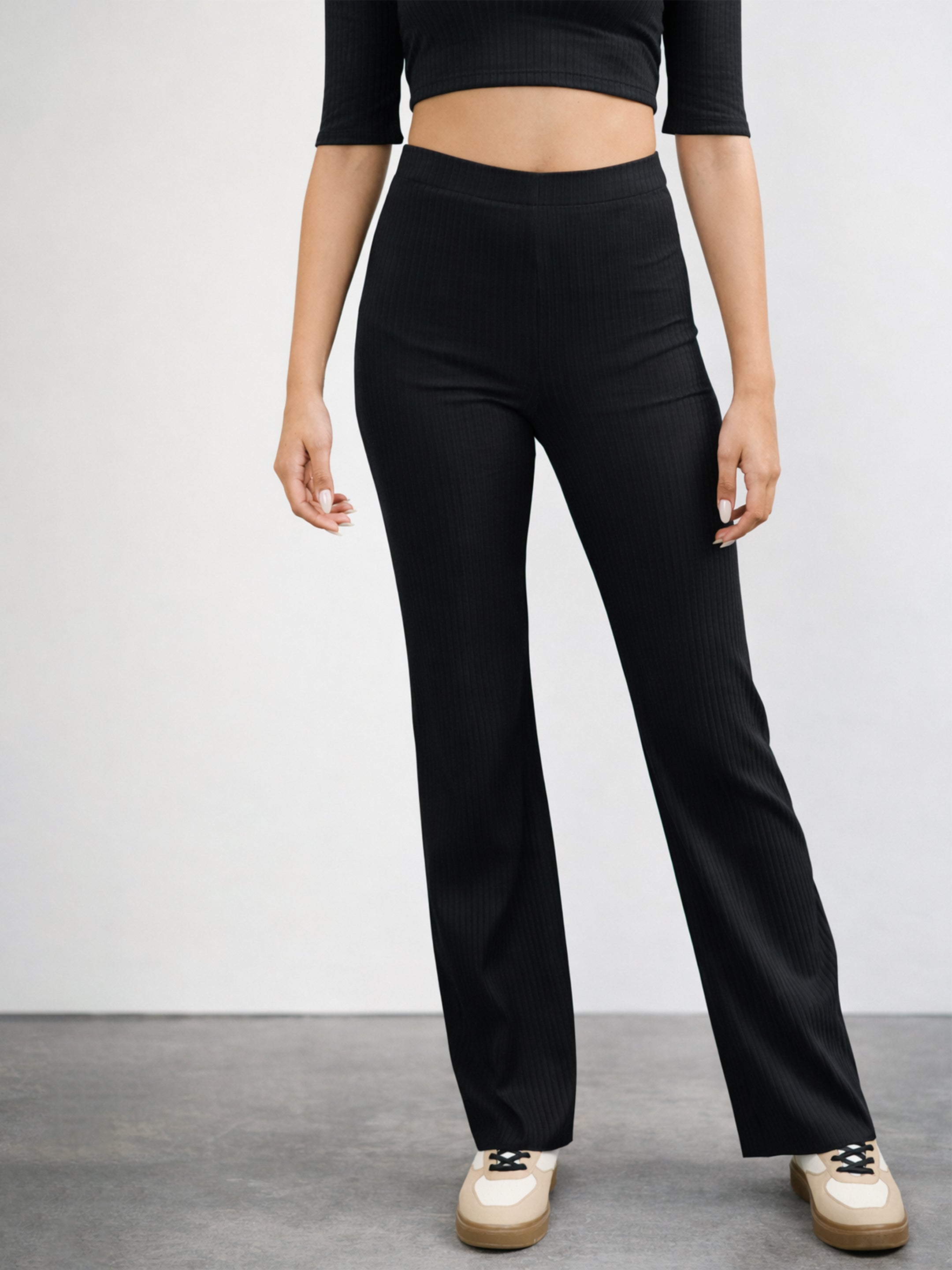 Women Black V-Neck Crop Top With Elasticated Pants