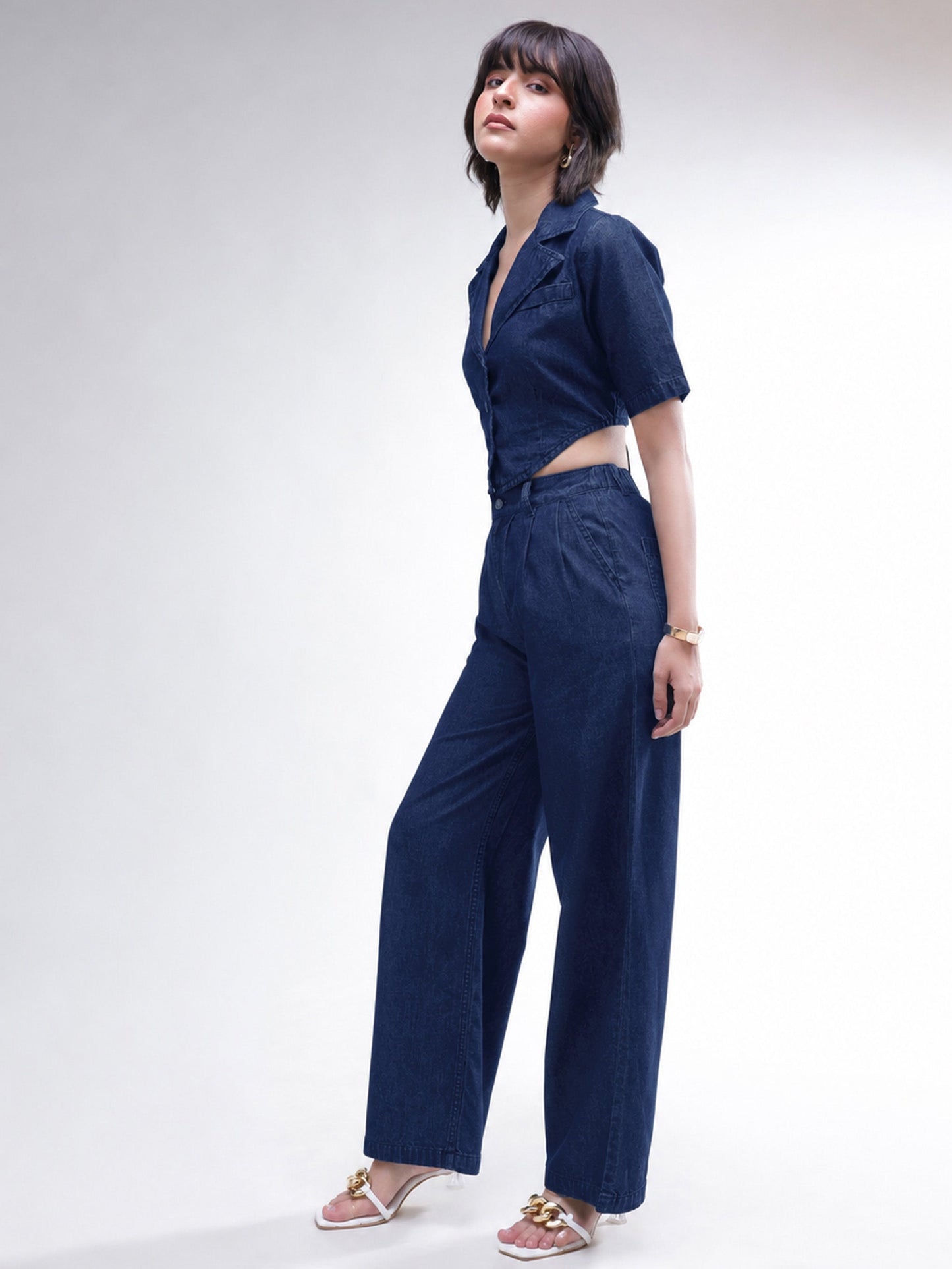 Navy Back Cut-Out Crop Top With Straight Jeans-SASSAFRAS