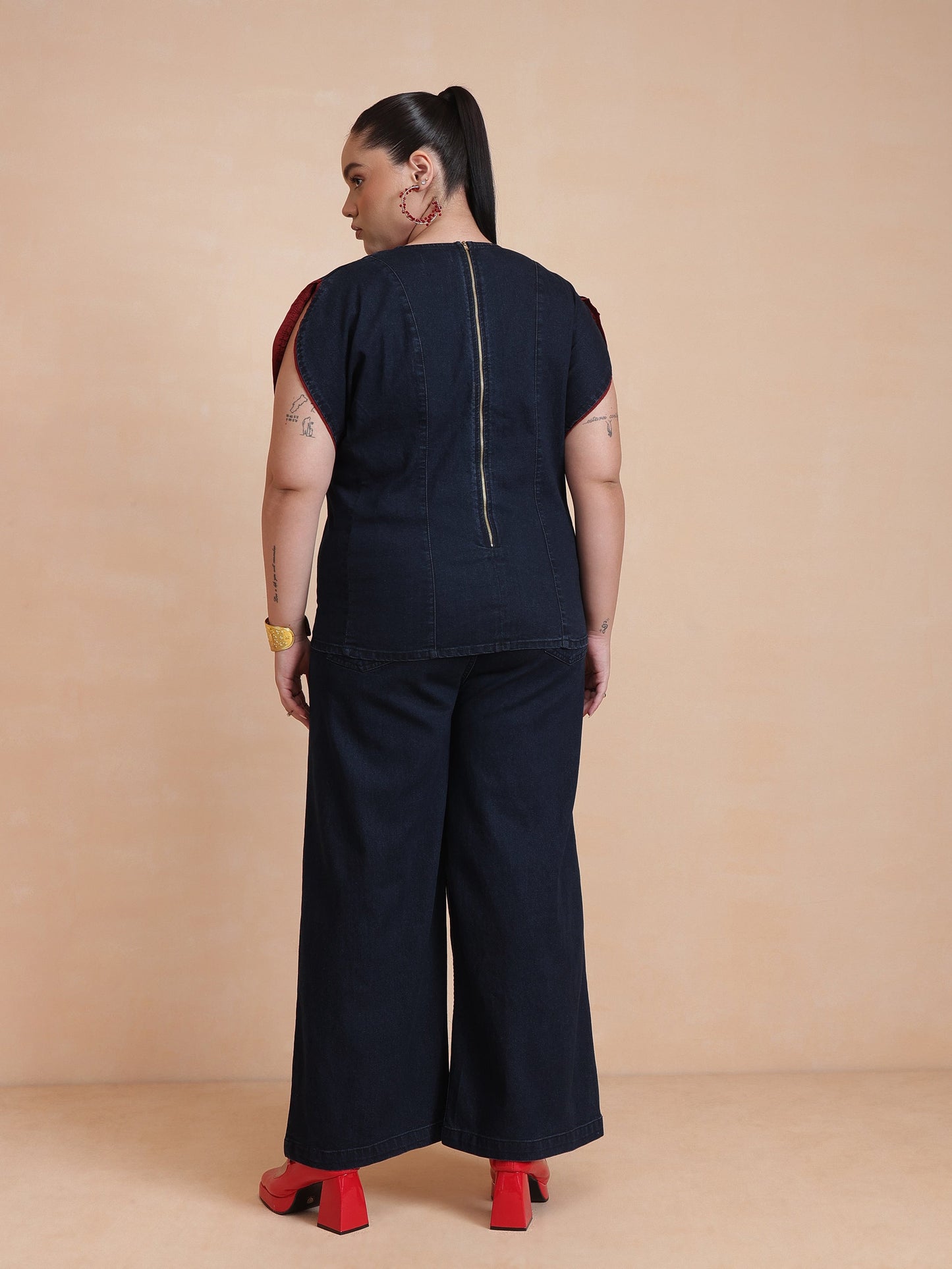 Navy Wash Denim Top With Flared Jeans-SASSAFRAS Curve