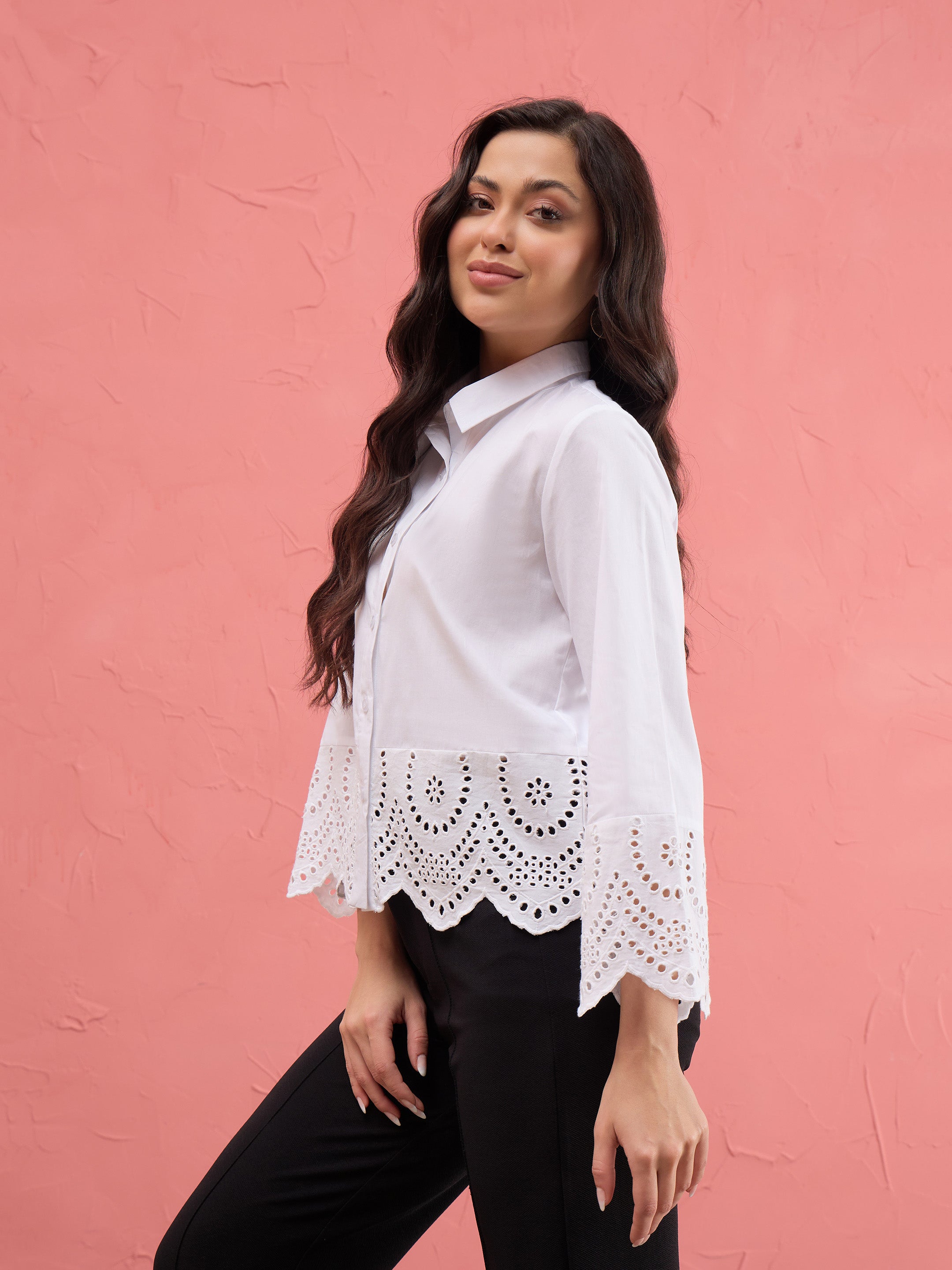 Women White Poplin Scallop Hem Regular Shirt