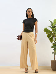 Women Black Knitted Short Sleeve Ruched Crop Top