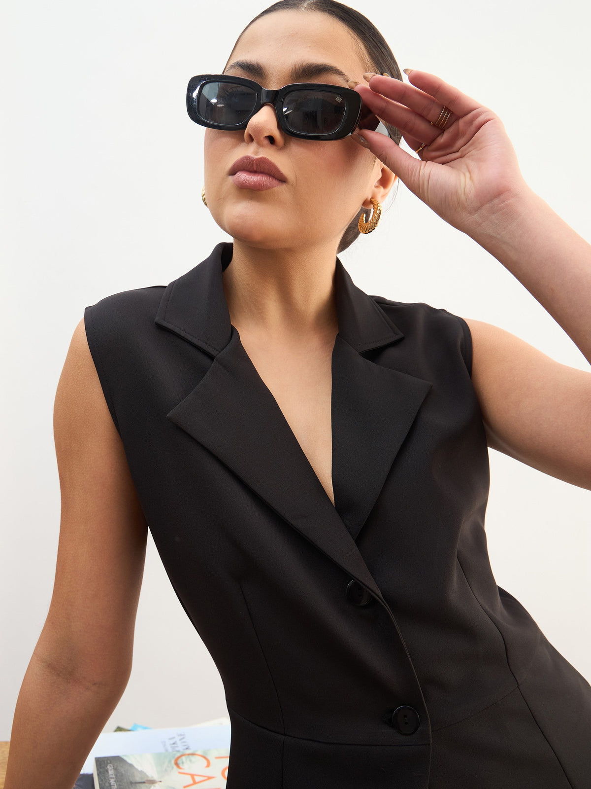 Black Notch Collar Sleeveless Regular Top-SASSAFRAS worklyf