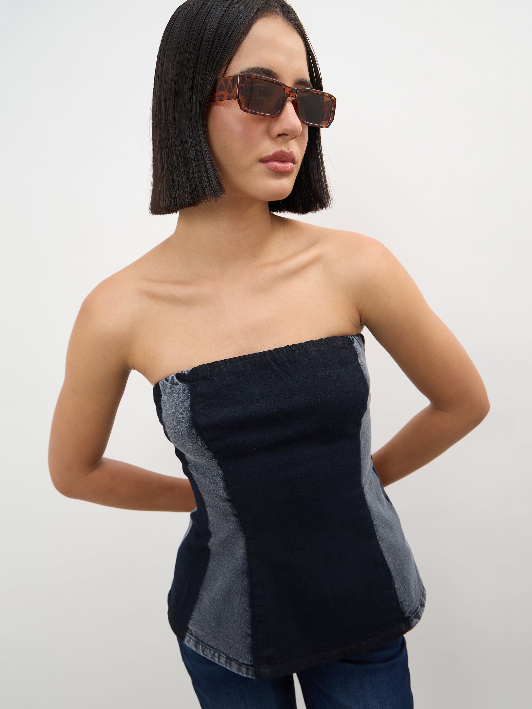 Women Black Colour Blocking Tube Top