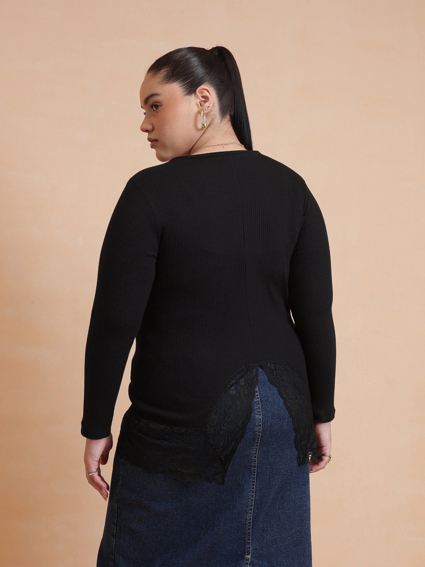 Black Rib Full Sleeves Top-SASSAFRAS Curve