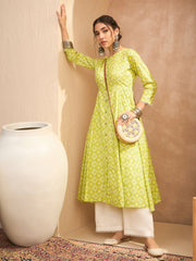 Women Lime Green Floral Buttonned Pocket Kurta