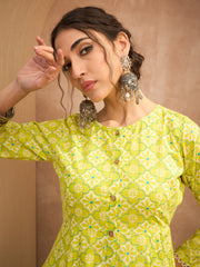 Women Lime Green Floral Buttonned Pocket Kurta
