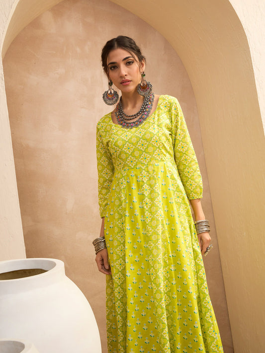 Women Lime Green Floral Sweetheart Neck Anarkali Kurta