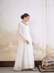 Women White Sequence Sweetheart Neck Anarkali Kurta